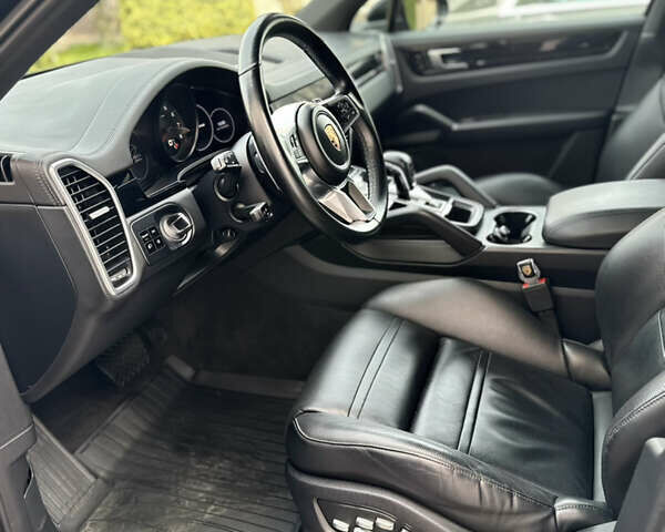 Черный Порше Каен, объемом двигателя 3 л и пробегом 109 тыс. км за 52500 $, фото 34 на Automoto.ua