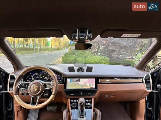 Черный Порше Каен, объемом двигателя 3 л и пробегом 170 тыс. км за 63500 $, фото 43 на Automoto.ua