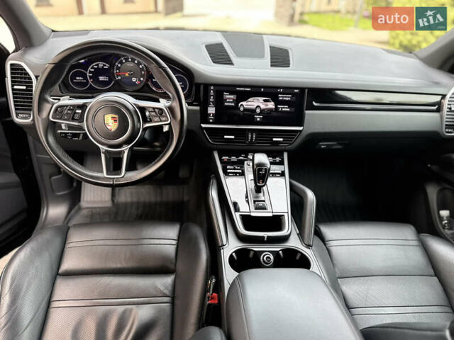 Черный Порше Каен, объемом двигателя 3 л и пробегом 109 тыс. км за 52500 $, фото 44 на Automoto.ua