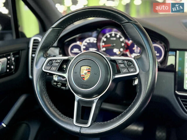Черный Порше Каен, объемом двигателя 3 л и пробегом 133 тыс. км за 53000 $, фото 30 на Automoto.ua