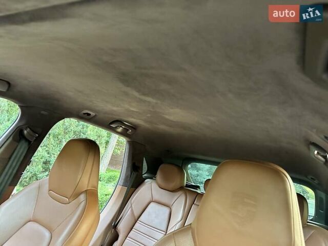 Черный Порше Каен, объемом двигателя 3 л и пробегом 170 тыс. км за 63500 $, фото 66 на Automoto.ua