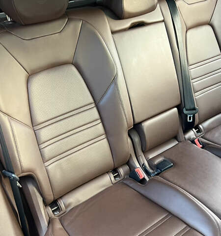 Черный Порше Каен, объемом двигателя 3 л и пробегом 125 тыс. км за 51000 $, фото 1 на Automoto.ua