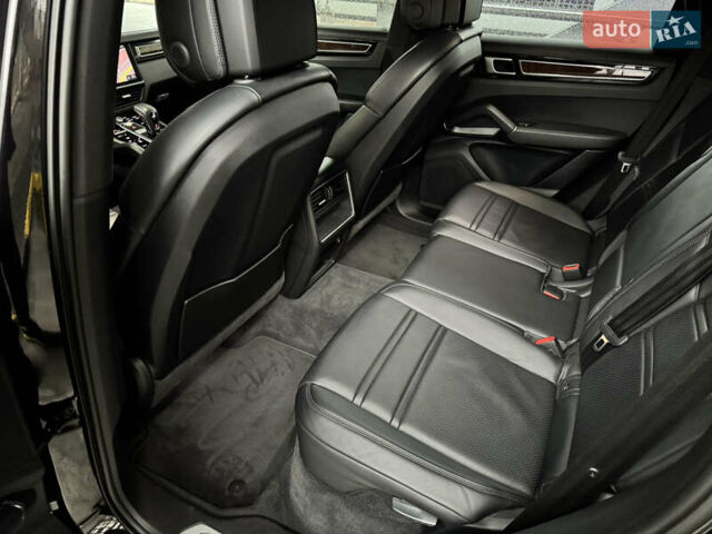 Черный Порше Каен, объемом двигателя 3 л и пробегом 99 тыс. км за 43800 $, фото 9 на Automoto.ua