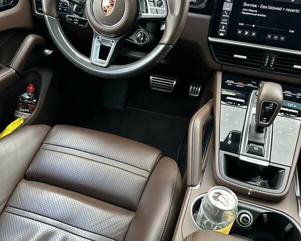 Порше Каен 2018 в Киеве на Automoto.ua Черный Порше Каен, объемом двигателя 4 л и пробегом 100 тыс. км за 87900 $, фото 24 на Automoto.ua