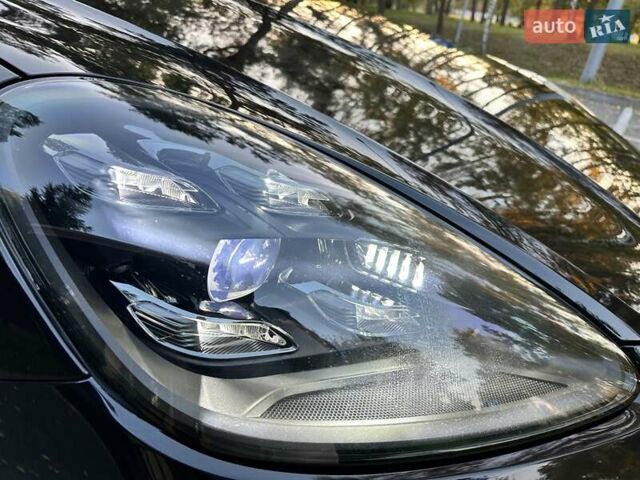 Черный Порше Каен, объемом двигателя 3 л и пробегом 170 тыс. км за 63500 $, фото 7 на Automoto.ua