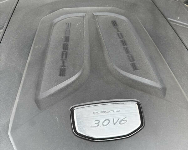 Черный Порше Каен, объемом двигателя 3 л и пробегом 109 тыс. км за 52500 $, фото 78 на Automoto.ua