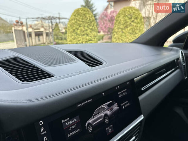 Черный Порше Каен, объемом двигателя 3 л и пробегом 109 тыс. км за 52500 $, фото 73 на Automoto.ua