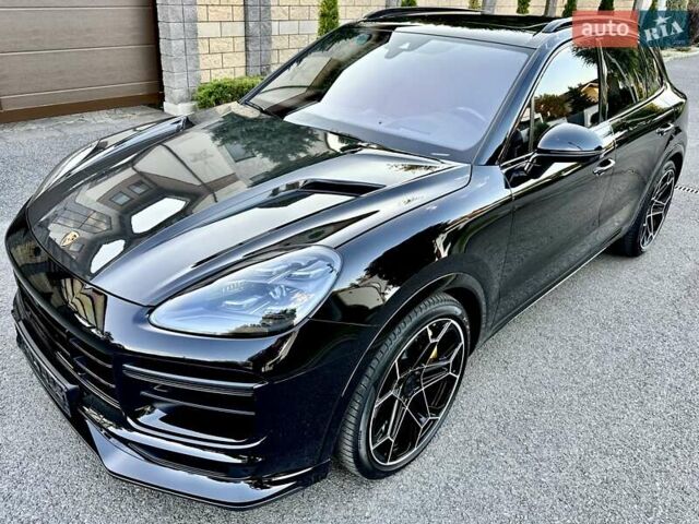 Чорний Порше Cayenne, об'ємом двигуна 4 л та пробігом 59 тис. км за 111111 $, фото 20 на Automoto.ua