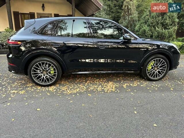 Черный Порше Каен, объемом двигателя 3 л и пробегом 170 тыс. км за 63500 $, фото 22 на Automoto.ua