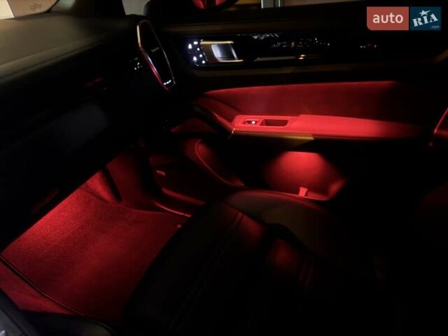 Черный Порше Каен, объемом двигателя 3 л и пробегом 32 тыс. км за 69900 $, фото 66 на Automoto.ua