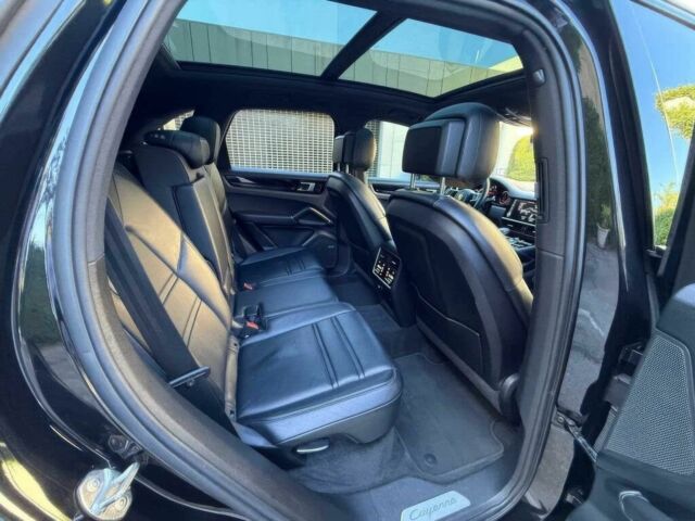 Чорний Порше Cayenne, об'ємом двигуна 2.9 л та пробігом 49 тис. км за 37800 $, фото 10 на Automoto.ua