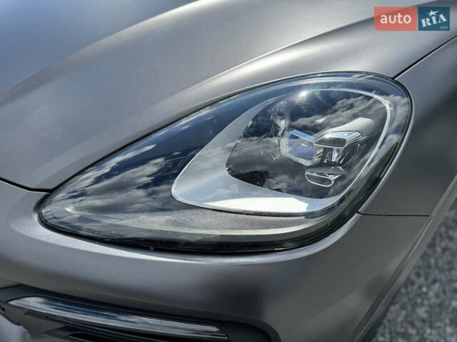 Чорний Порше Cayenne, об'ємом двигуна 2.89 л та пробігом 100 тис. км за 85000 $, фото 51 на Automoto.ua