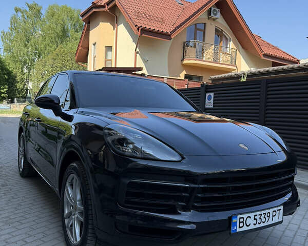 Черный Порше Каен, объемом двигателя 3 л и пробегом 57 тыс. км за 52300 $, фото 22 на Automoto.ua