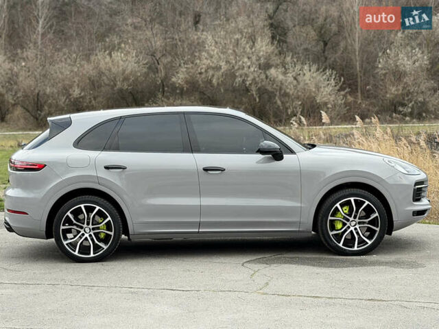 Черный Порше Каен, объемом двигателя 3 л и пробегом 66 тыс. км за 57500 $, фото 11 на Automoto.ua