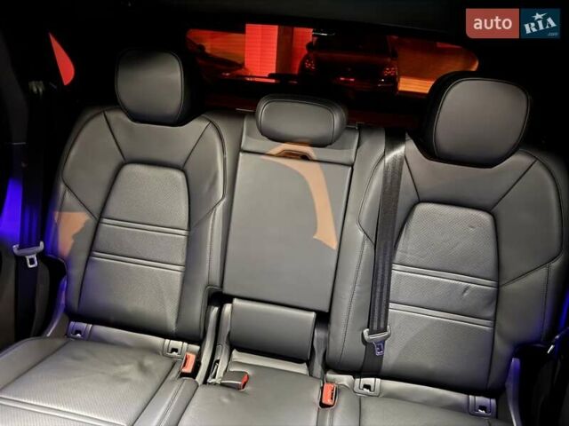 Черный Порше Каен, объемом двигателя 3 л и пробегом 32 тыс. км за 69900 $, фото 74 на Automoto.ua