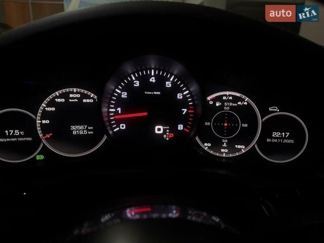 Черный Порше Каен, объемом двигателя 3 л и пробегом 32 тыс. км за 69900 $, фото 155 на Automoto.ua