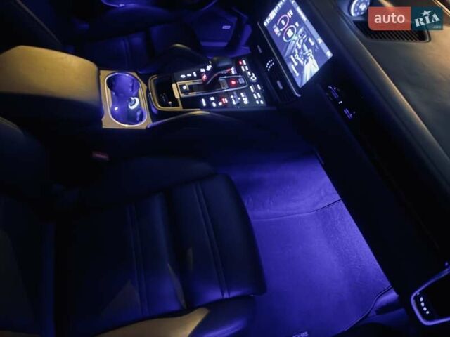 Черный Порше Каен, объемом двигателя 3 л и пробегом 32 тыс. км за 69900 $, фото 65 на Automoto.ua