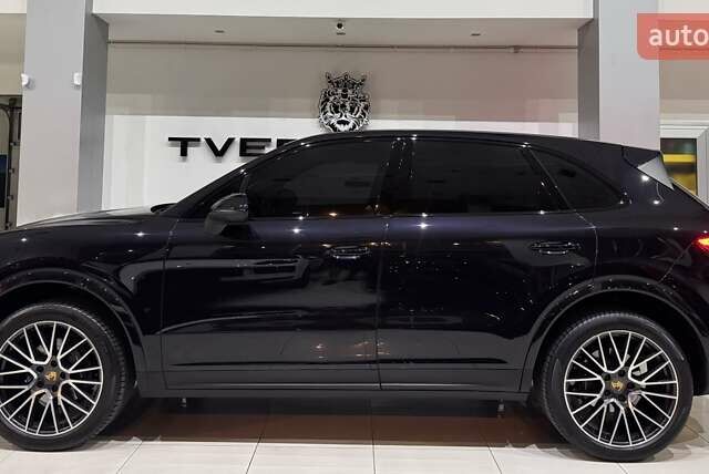 Черный Порше Каен, объемом двигателя 3 л и пробегом 94 тыс. км за 64900 $, фото 47 на Automoto.ua