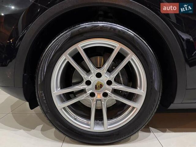 Черный Порше Каен, объемом двигателя 3 л и пробегом 32 тыс. км за 69900 $, фото 27 на Automoto.ua