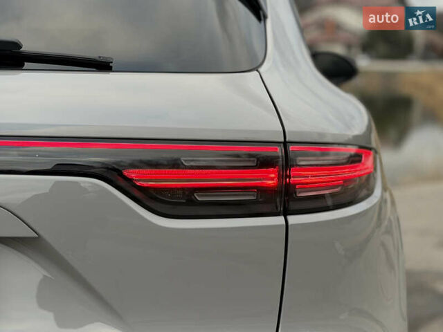 Черный Порше Каен, объемом двигателя 3 л и пробегом 66 тыс. км за 57500 $, фото 21 на Automoto.ua