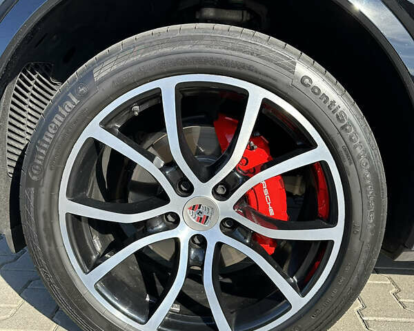 Чорний Порше Cayenne, об'ємом двигуна 3 л та пробігом 195 тис. км за 59500 $, фото 17 на Automoto.ua