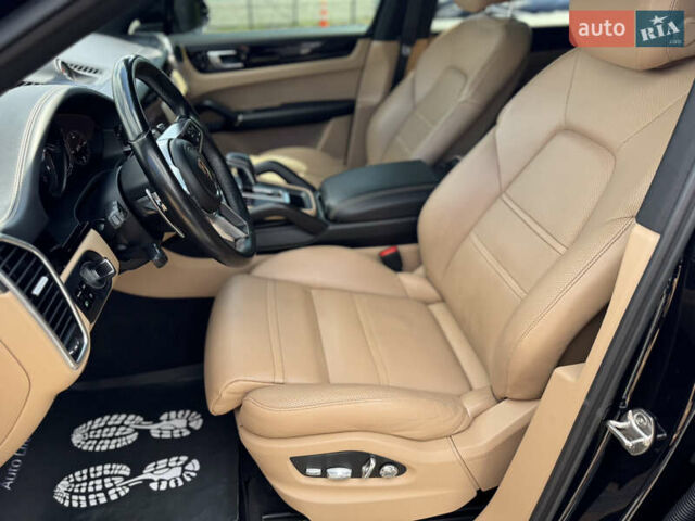 Чорний Порше Cayenne, об'ємом двигуна 2.89 л та пробігом 100 тис. км за 85000 $, фото 14 на Automoto.ua