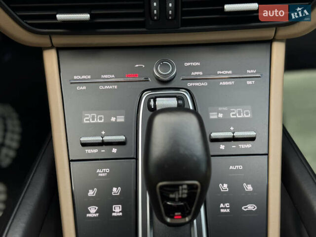 Чорний Порше Cayenne, об'ємом двигуна 2.89 л та пробігом 100 тис. км за 85000 $, фото 52 на Automoto.ua