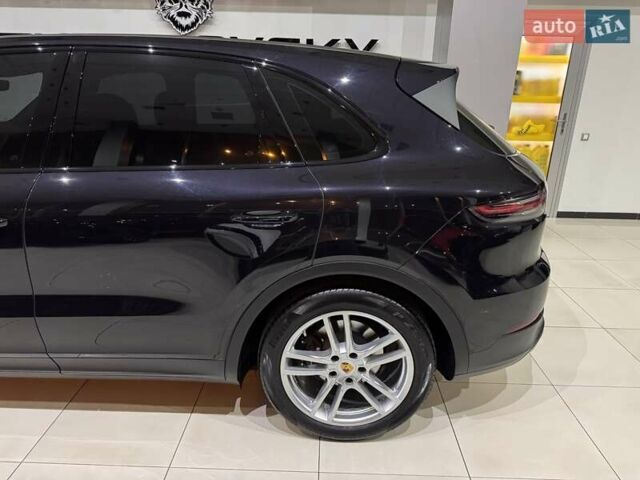 Черный Порше Каен, объемом двигателя 3 л и пробегом 32 тыс. км за 69900 $, фото 40 на Automoto.ua