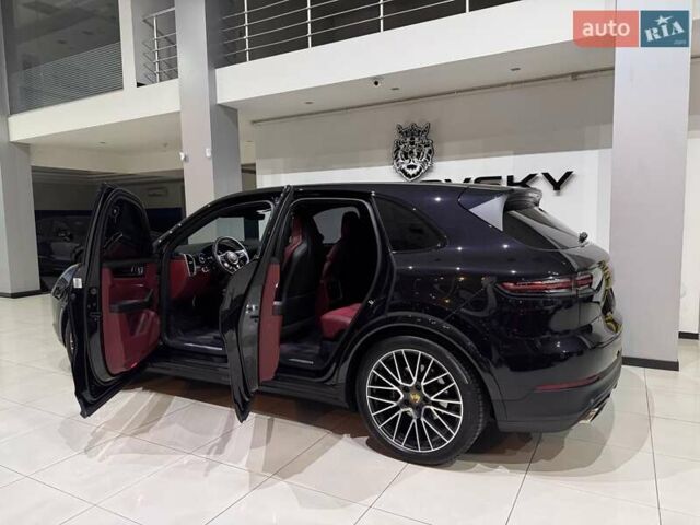 Черный Порше Каен, объемом двигателя 3 л и пробегом 94 тыс. км за 64900 $, фото 38 на Automoto.ua