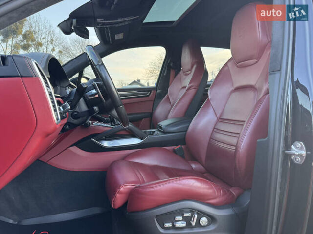 Черный Порше Каен, объемом двигателя 4 л и пробегом 120 тыс. км за 87700 $, фото 18 на Automoto.ua