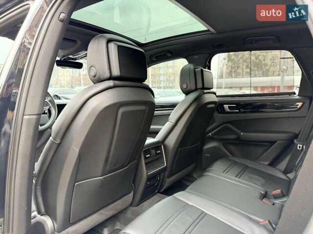 Черный Порше Каен, объемом двигателя 3 л и пробегом 106 тыс. км за 47500 $, фото 27 на Automoto.ua