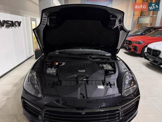 Черный Порше Каен, объемом двигателя 3 л и пробегом 32 тыс. км за 69900 $, фото 9 на Automoto.ua