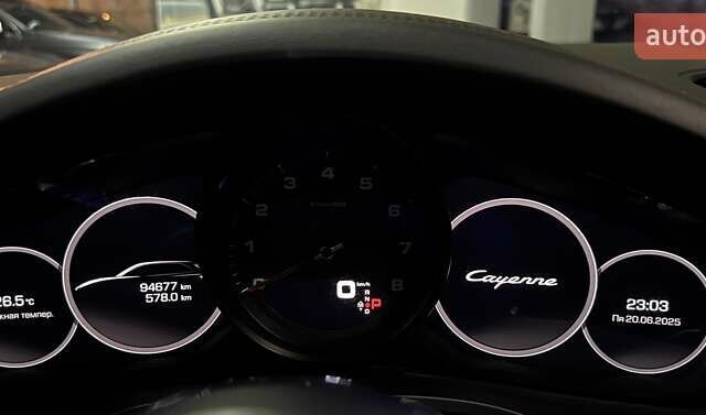 Черный Порше Каен, объемом двигателя 3 л и пробегом 94 тыс. км за 64900 $, фото 84 на Automoto.ua