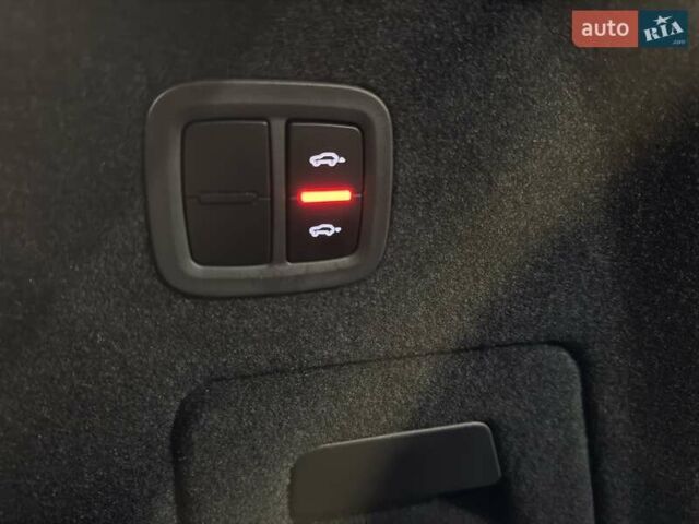 Черный Порше Каен, объемом двигателя 3 л и пробегом 32 тыс. км за 69900 $, фото 44 на Automoto.ua