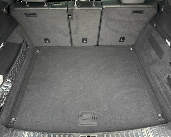 Черный Порше Каен, объемом двигателя 4 л и пробегом 89 тыс. км за 84500 $, фото 39 на Automoto.ua