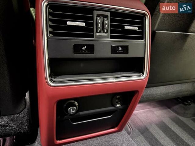 Черный Порше Каен, объемом двигателя 3 л и пробегом 94 тыс. км за 64900 $, фото 104 на Automoto.ua