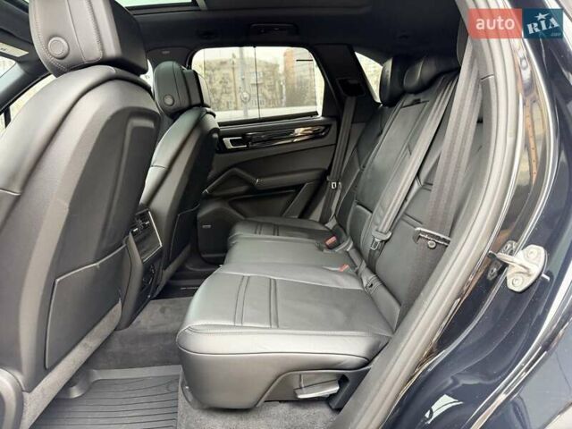 Черный Порше Каен, объемом двигателя 3 л и пробегом 106 тыс. км за 47500 $, фото 28 на Automoto.ua