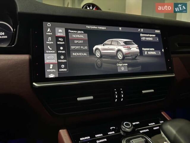 Черный Порше Каен, объемом двигателя 3 л и пробегом 94 тыс. км за 64900 $, фото 132 на Automoto.ua