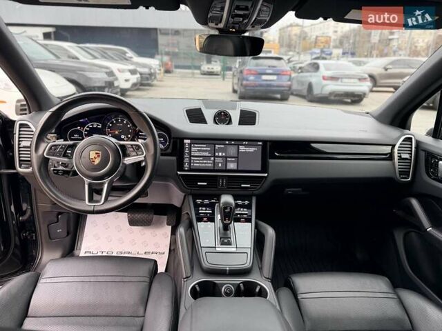 Черный Порше Каен, объемом двигателя 3 л и пробегом 106 тыс. км за 47500 $, фото 22 на Automoto.ua