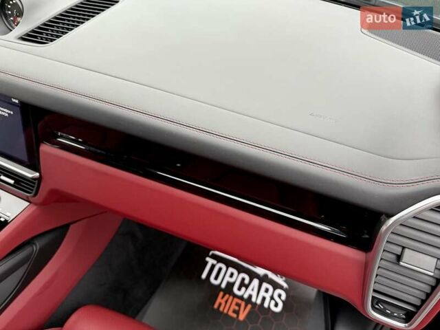 Черный Порше Каен, объемом двигателя 3 л и пробегом 44 тыс. км за 72500 $, фото 47 на Automoto.ua