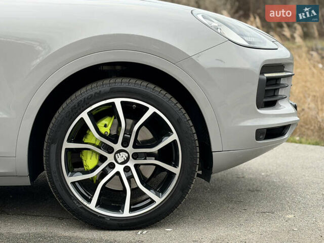 Черный Порше Каен, объемом двигателя 3 л и пробегом 66 тыс. км за 57500 $, фото 14 на Automoto.ua