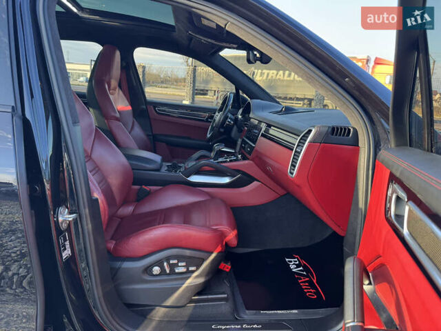 Черный Порше Каен, объемом двигателя 4 л и пробегом 120 тыс. км за 87700 $, фото 28 на Automoto.ua