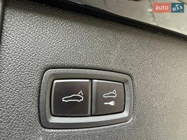 Черный Порше Каен, объемом двигателя 3 л и пробегом 66 тыс. км за 57500 $, фото 44 на Automoto.ua