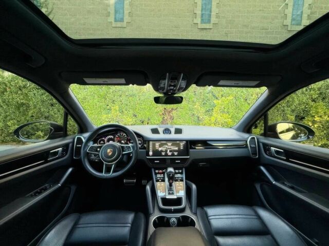 Чорний Порше Cayenne, об'ємом двигуна 2.9 л та пробігом 49 тис. км за 37800 $, фото 7 на Automoto.ua