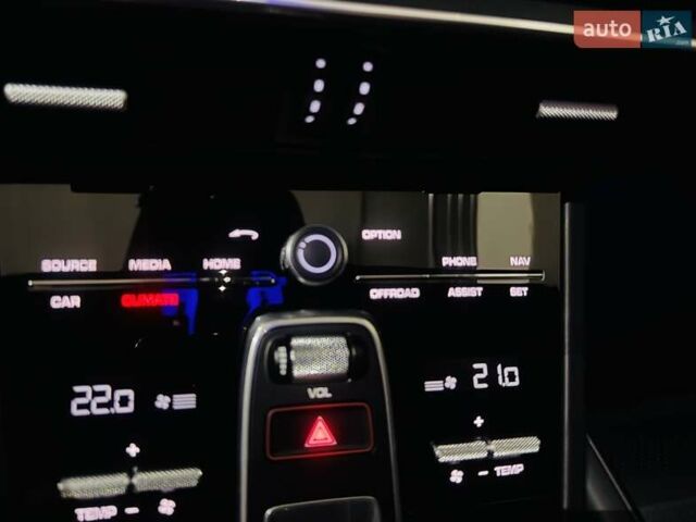 Черный Порше Каен, объемом двигателя 3 л и пробегом 32 тыс. км за 69900 $, фото 152 на Automoto.ua