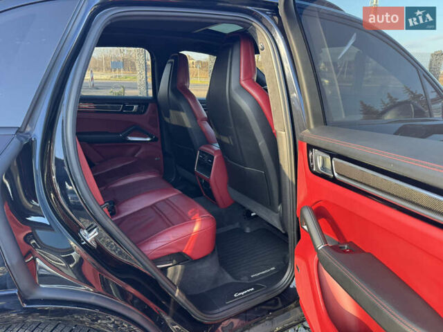 Черный Порше Каен, объемом двигателя 4 л и пробегом 120 тыс. км за 87700 $, фото 24 на Automoto.ua