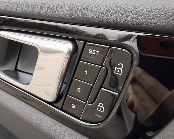 Черный Порше Каен, объемом двигателя 3 л и пробегом 66 тыс. км за 57500 $, фото 38 на Automoto.ua