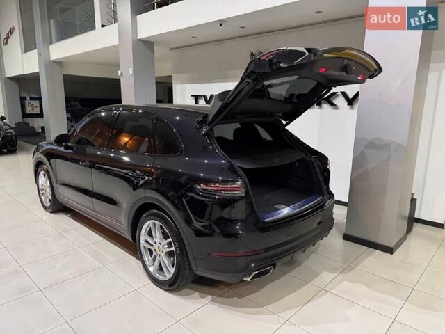 Черный Порше Каен, объемом двигателя 3 л и пробегом 32 тыс. км за 69900 $, фото 38 на Automoto.ua