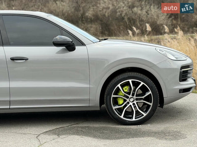 Черный Порше Каен, объемом двигателя 3 л и пробегом 66 тыс. км за 57500 $, фото 13 на Automoto.ua