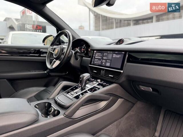 Черный Порше Каен, объемом двигателя 3 л и пробегом 106 тыс. км за 47500 $, фото 19 на Automoto.ua